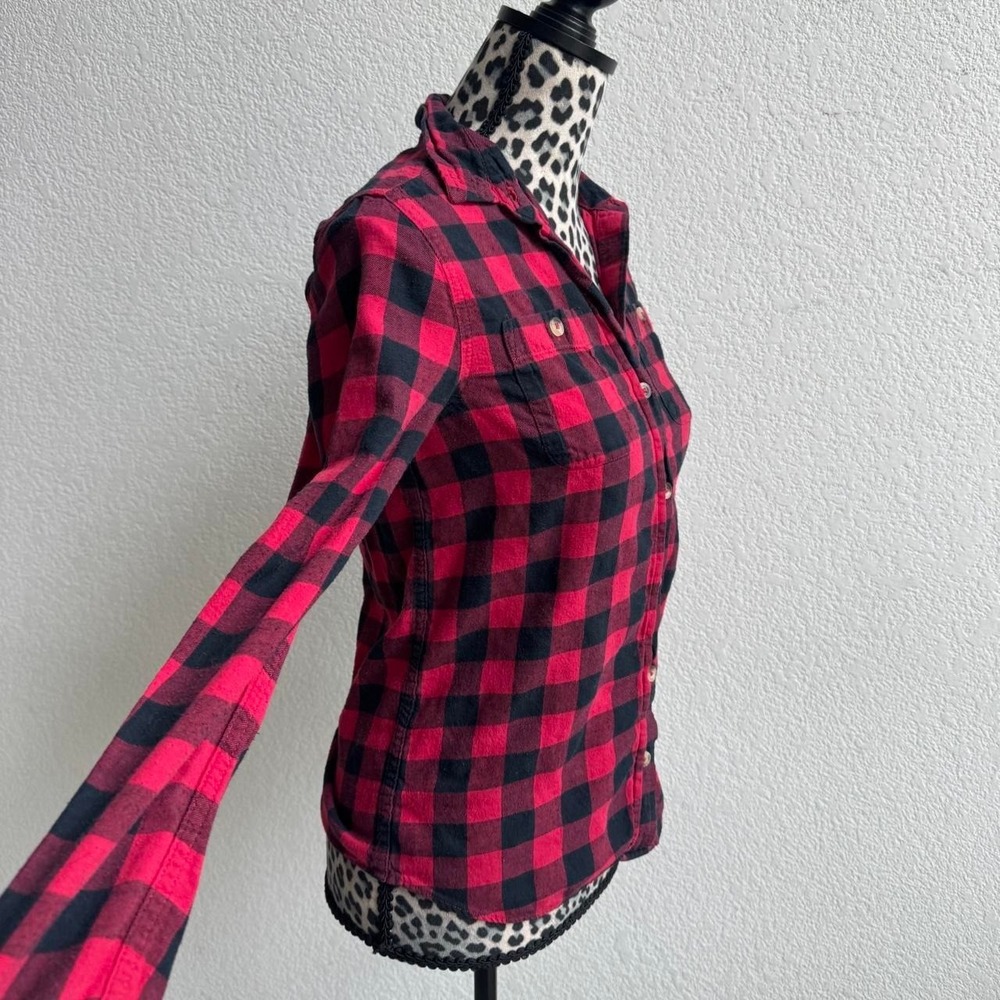 So red and black plaid flannel Size S - Picture 3 of 7
